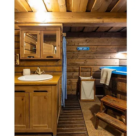 莫德拉查鲁普卡乡村民宿 *