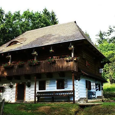 莫德拉查鲁普卡乡村民宿