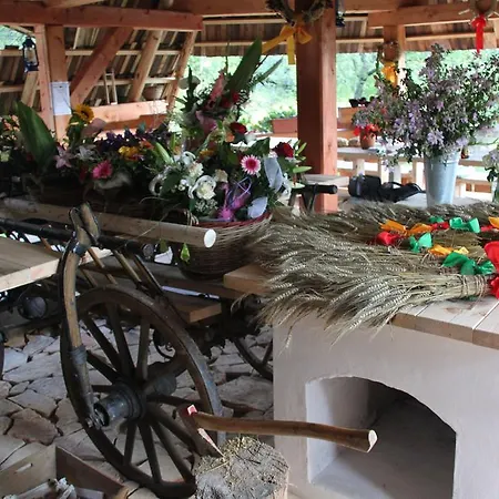 莫德拉查鲁普卡乡村民宿